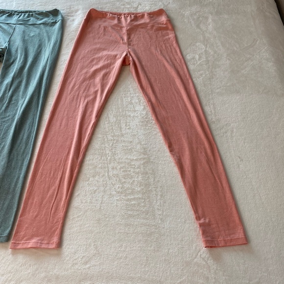Set Of 2 OS Solid Heather Colored LuLaroe Leggings - Picture 4 of 16